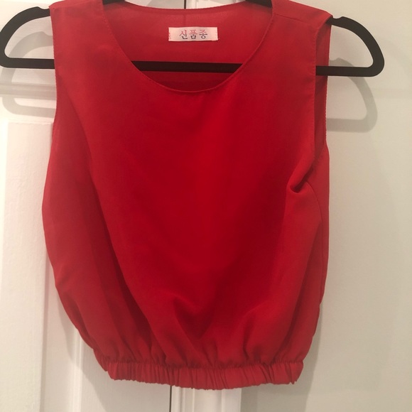 Bright red crop - Picture 1 of 2